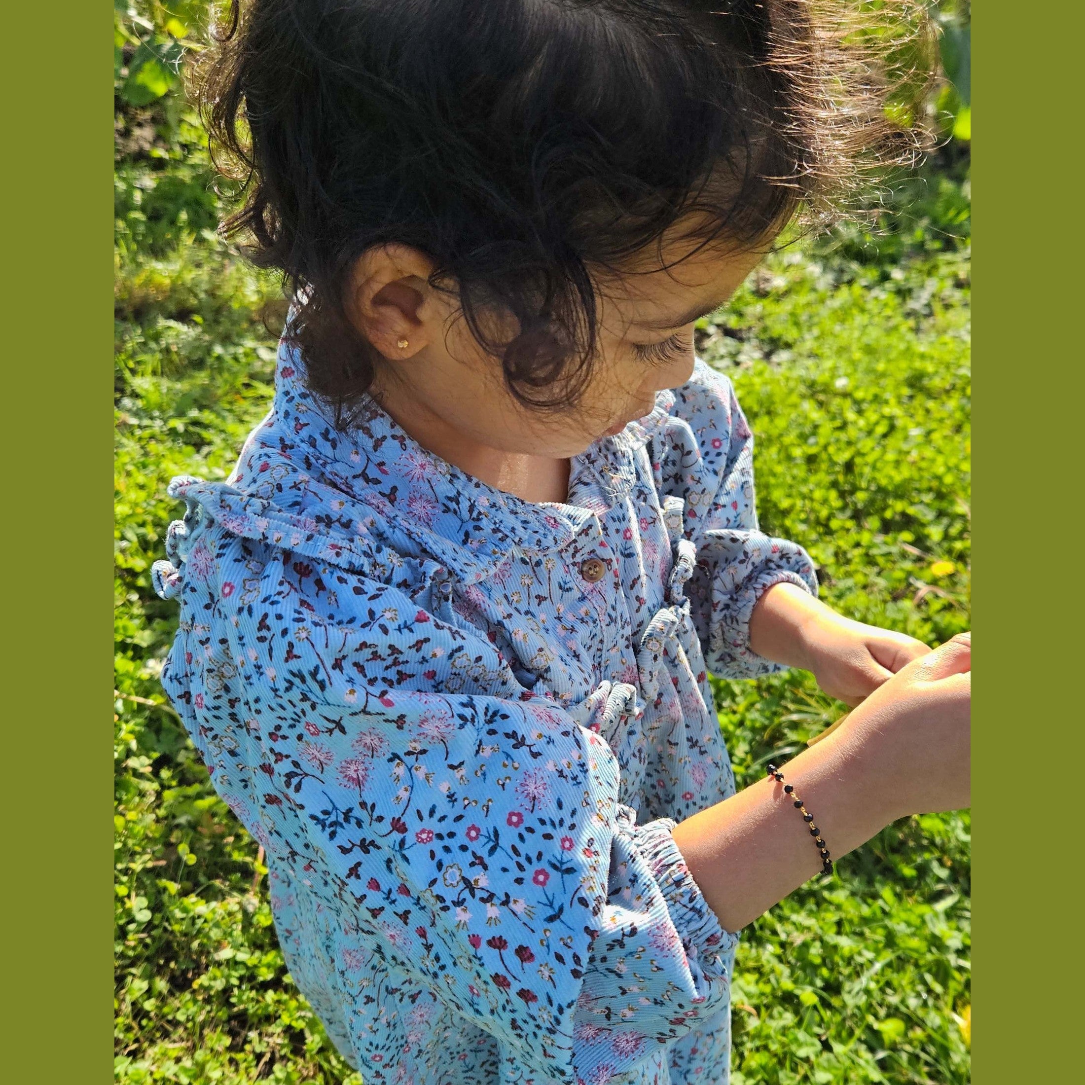 14ct Solid Gold and Black Onyx Beads Nazariya Bracelet