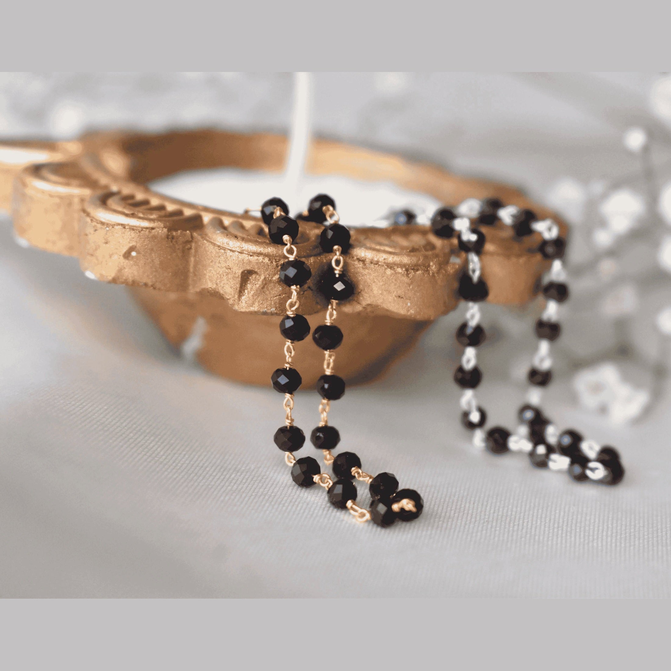 14ct Solid Gold and Black Onyx Beads Nazariya Bracelet